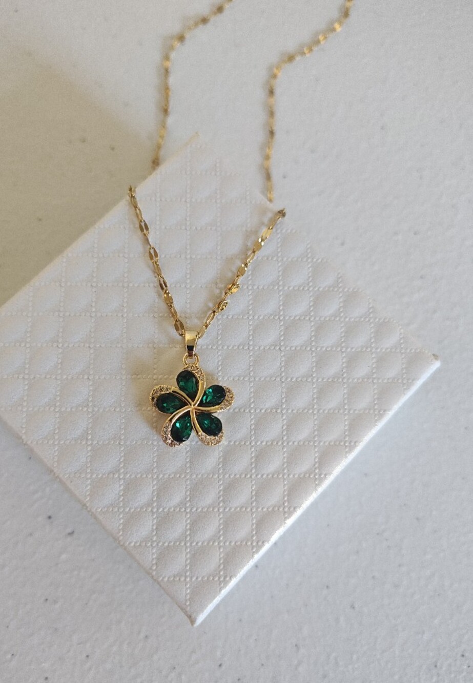 Green Snowflake Necklace – Gold Tone Stainless Steel